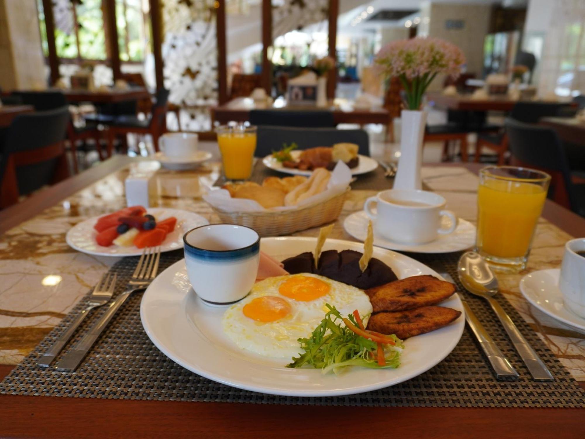 Hotel Vista Quince Guatemala City Eksteriør bilde